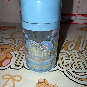 In Love With Me Foaming Facial Cleanser- Blue